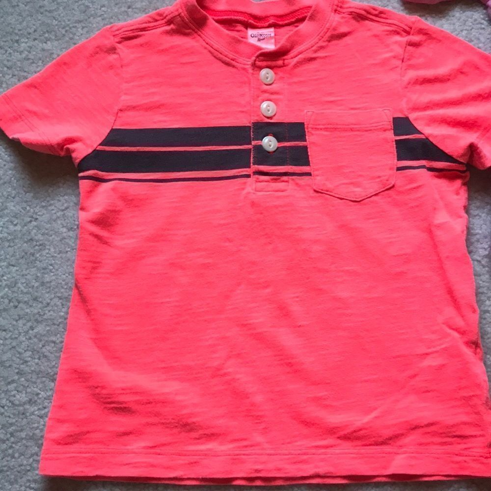 2 t-shirts - Picture 2 of 3